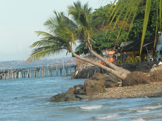 Praia de Ponta de Areia em Itaparica. Foto de Ionira