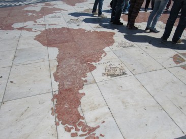 Calçada dos Descobrimentos. Foto de Ionira