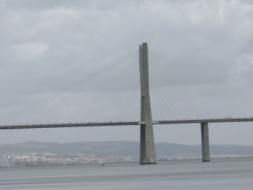 Ponte Vasco da Gama. Foto de Ionira