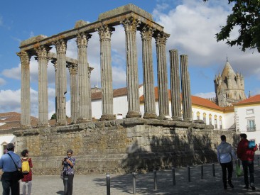 Templo de Diana, Século I. Foto de Ionira